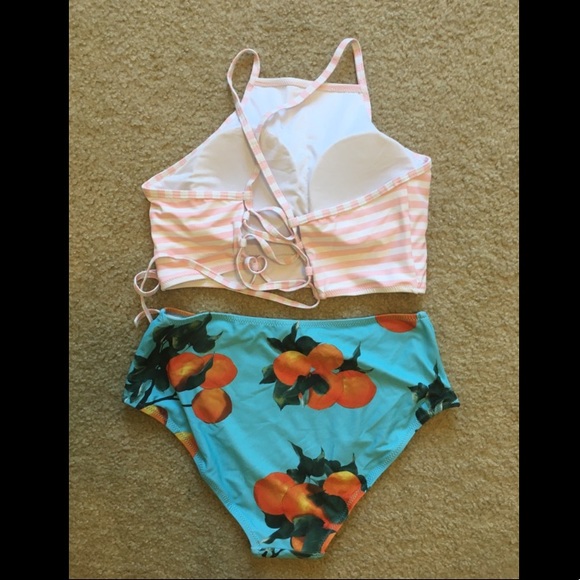 Bikini Set - Picture 2 of 2